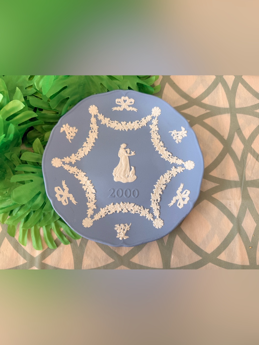 Wedgwood Blue Jasperware 2000 Annual Collector Plate Hebe & Eagle